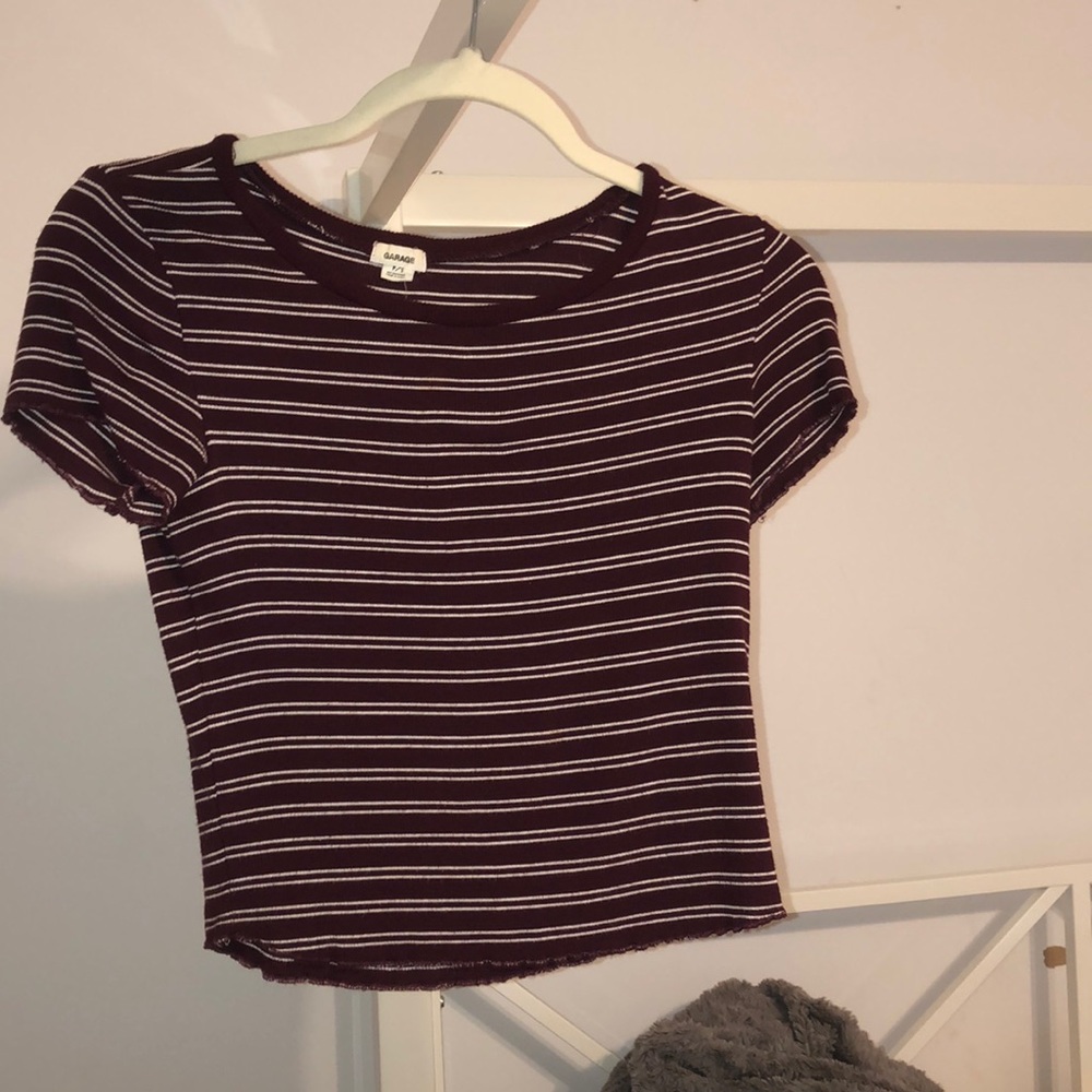 Garage stripped tee with lettuce edge